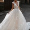 E165 ASTRID ABELLA WEDDING DRESS