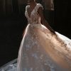 E165 ASTRID ABELLA WEDDING DRESS