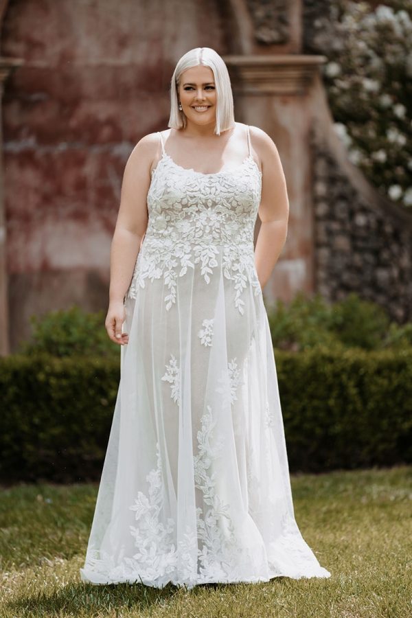 9866 Allure Bridals Wedding Dress