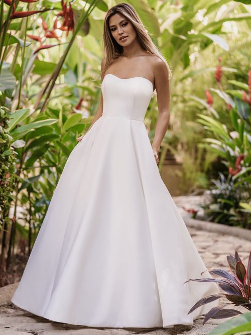 3563 Allure Romance Wedding Dress