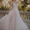 R3657 Allure Romance