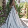 R3715 Allure Romance
